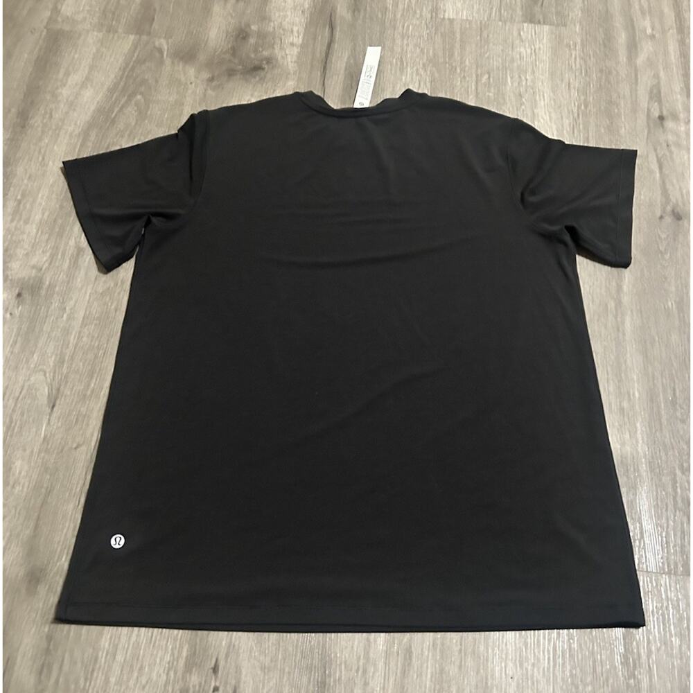 Lululemon License To Train Relaxed Fit T Shirt Womens Size 8 Black Gym Tech Tee - Picture 2 of 6